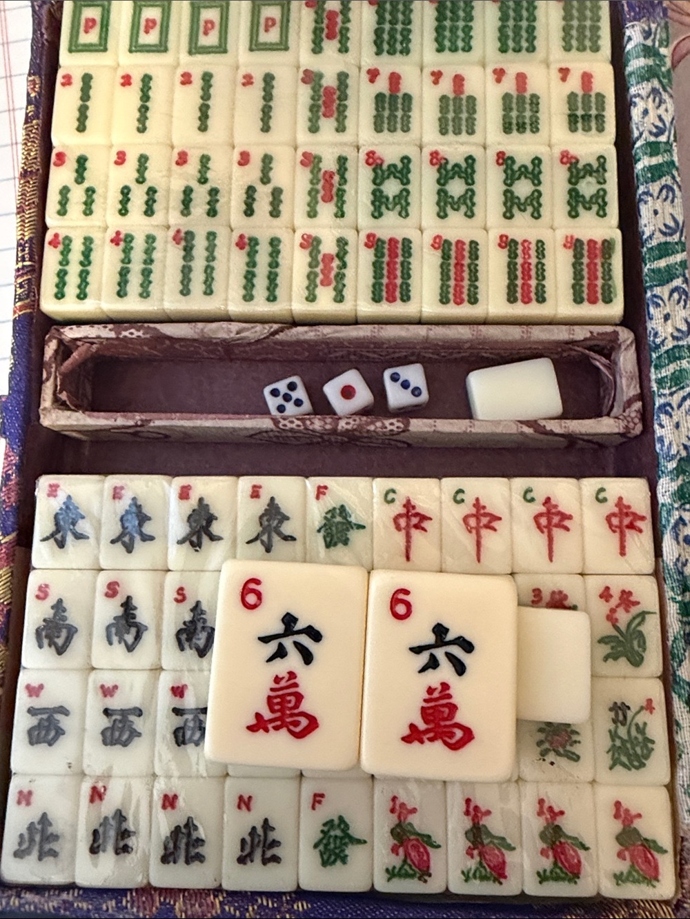 New Vintage Mini Chinese Mahjong Travel Set Purple Lightweight Case Never Used